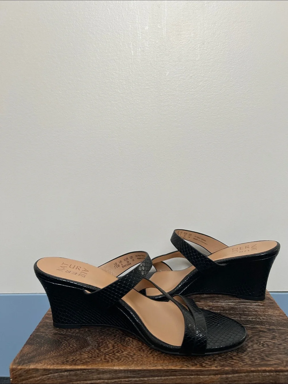 Naturalizer Black Women’s Wedge Snakeskin Print Sandals